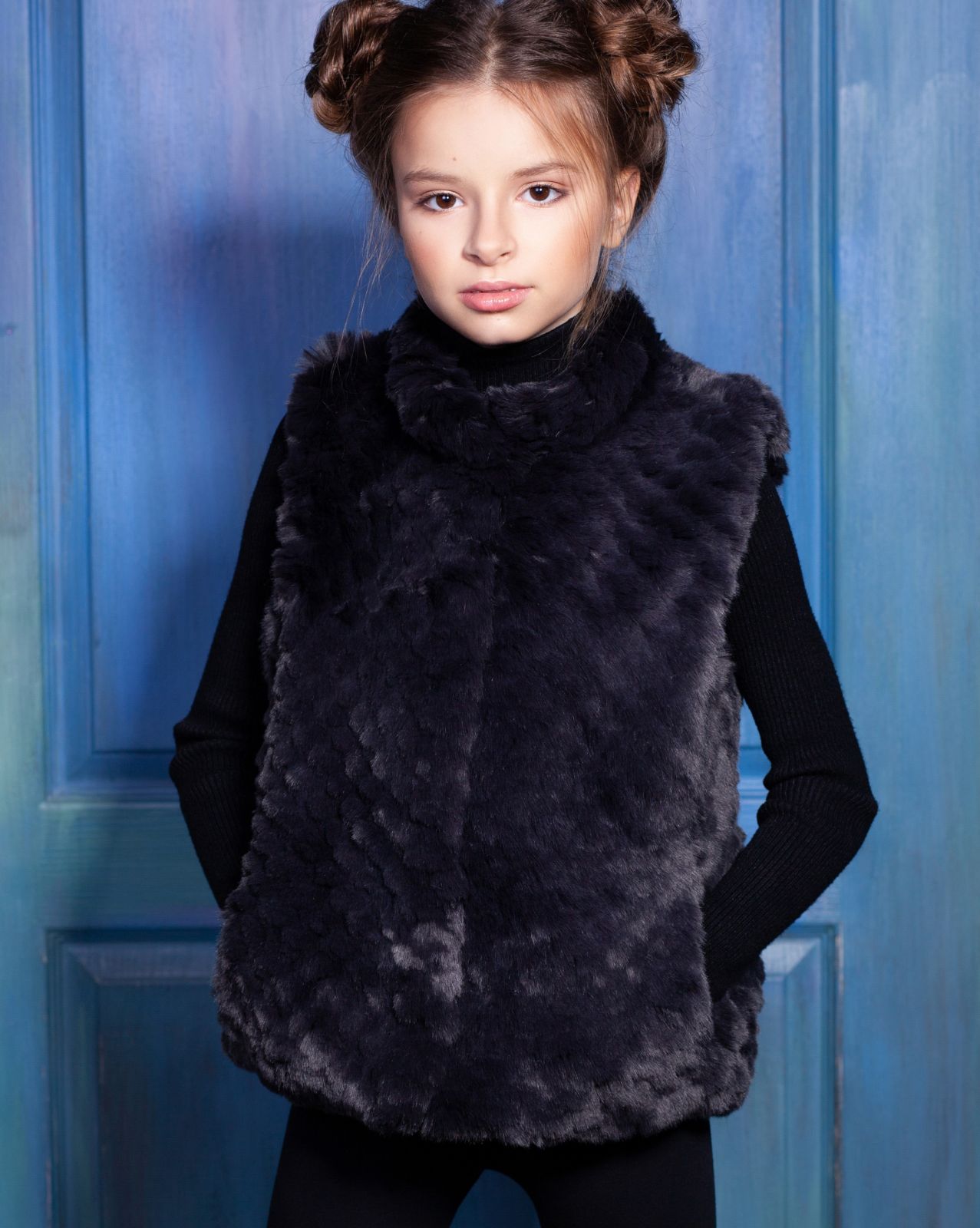Photo #1 - Kids vest eco fur Tissavel - chinchilla knitted graphite