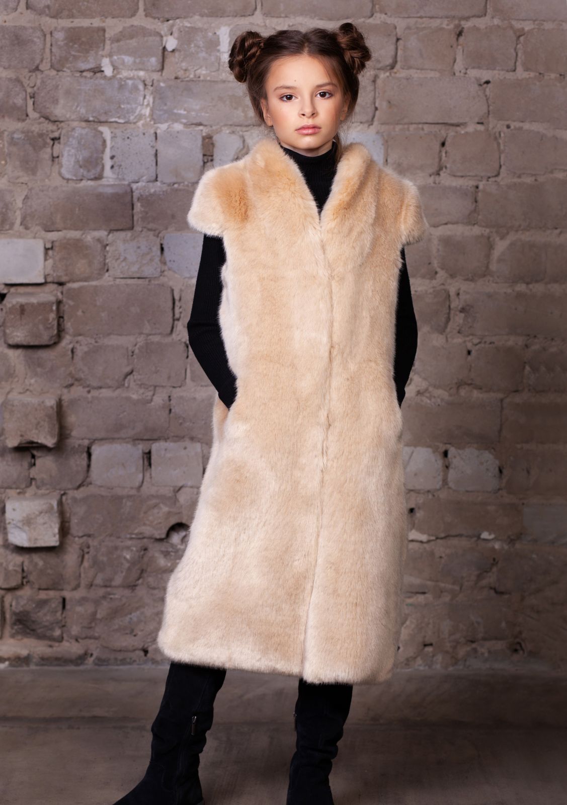 Photo #2 - Kids vest eco fur Tissavel - sable onyx
